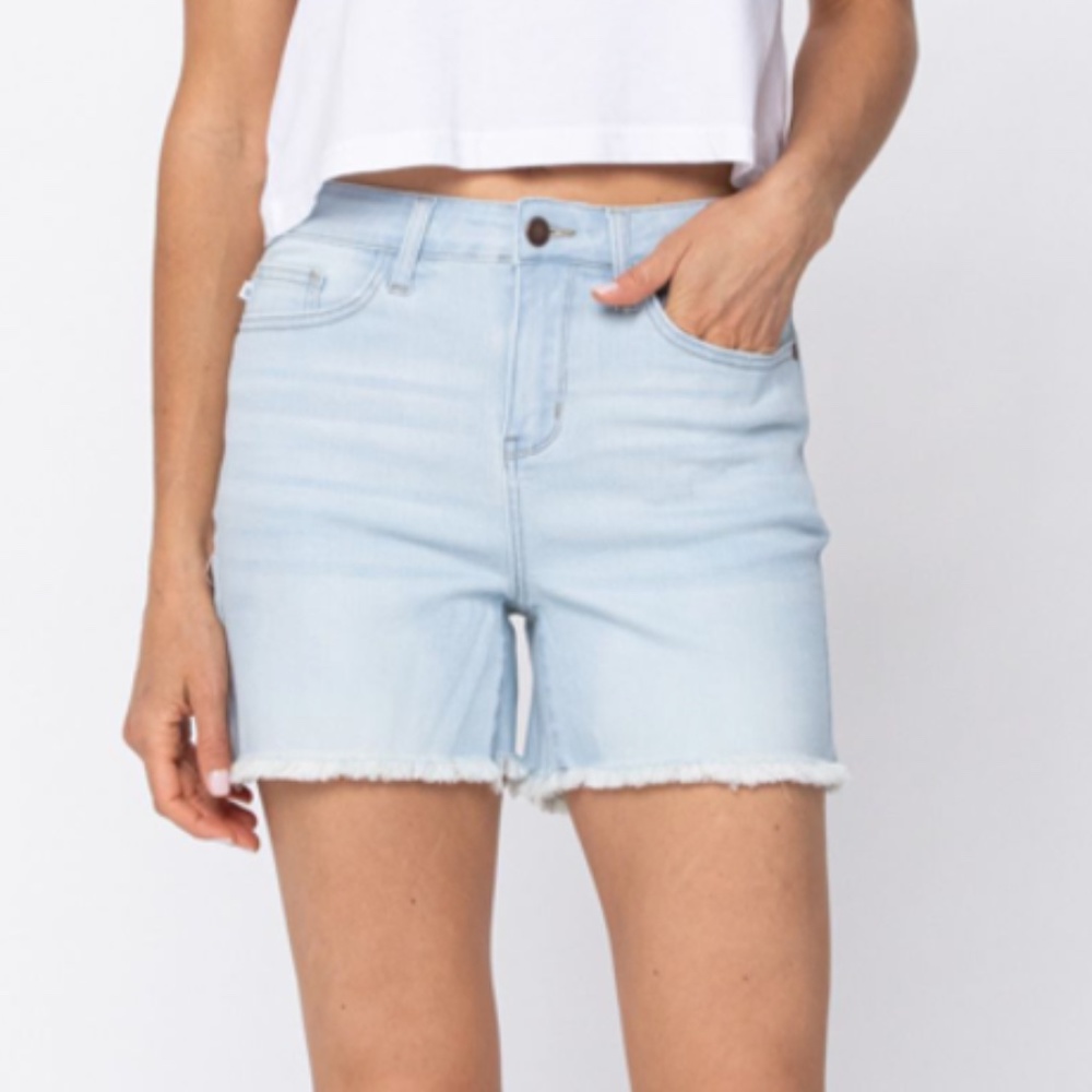 **NEW** Judy Blue High Waist Plus Size Shorts - Picture 5 of 6